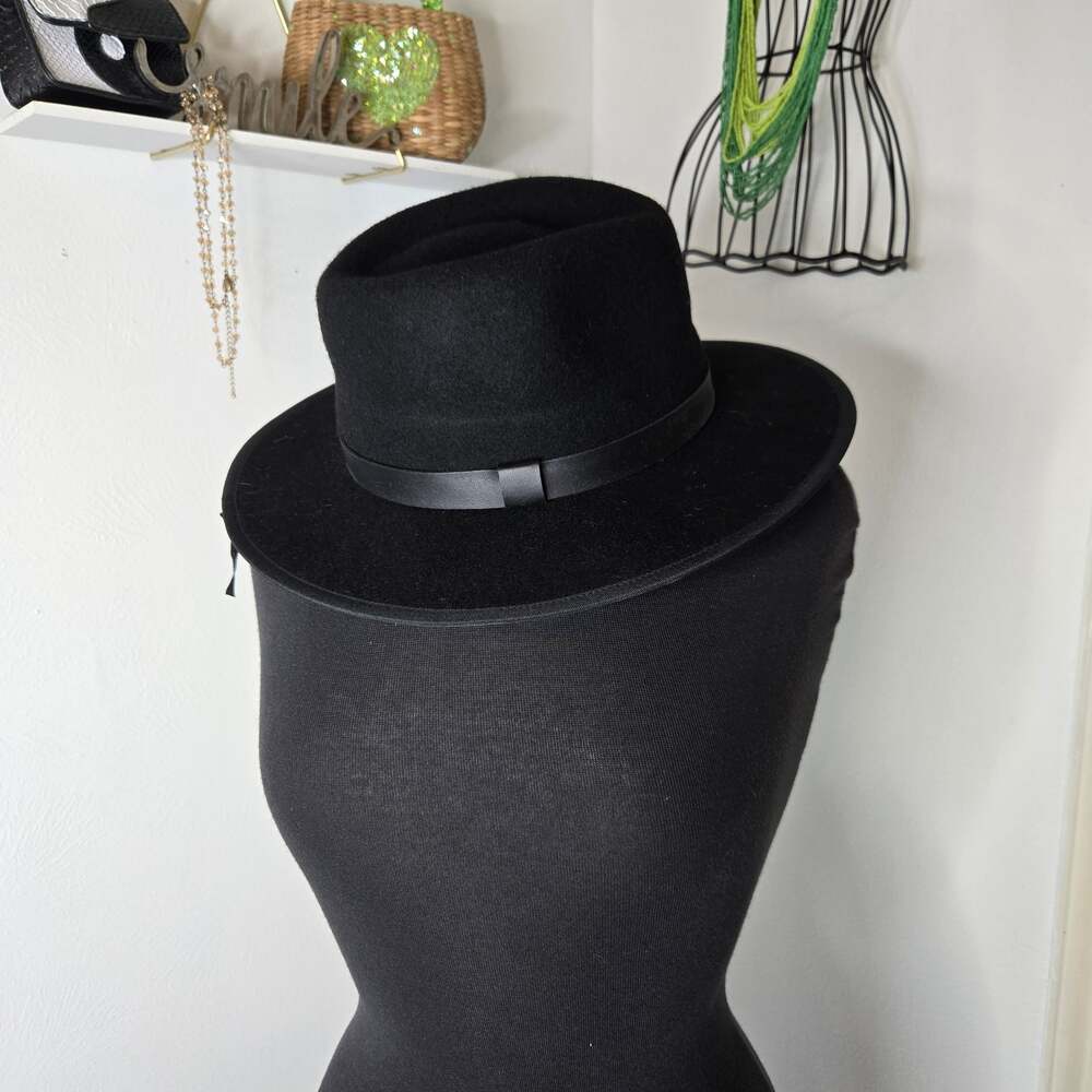 Lucky Brand 100% Wool Black Boater Hat with Braid Band